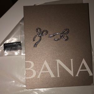 Banana Republic Bow Tie Earrings NWT